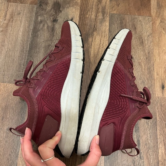 Under Armour Women's Purple Athletic Shoes - Picture 6 of 7